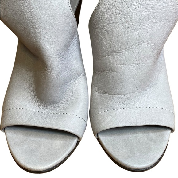 Vince Addie Leather Peep-Toe Bootie in Taupe Women’s Size 7.5 - Picture 7 of 13